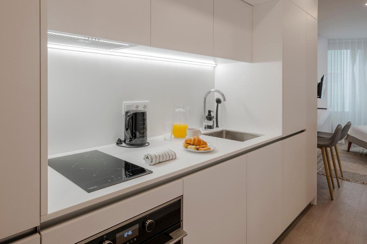 Cine Park Residences By An Island Apart フンシャル エクステリア 写真
