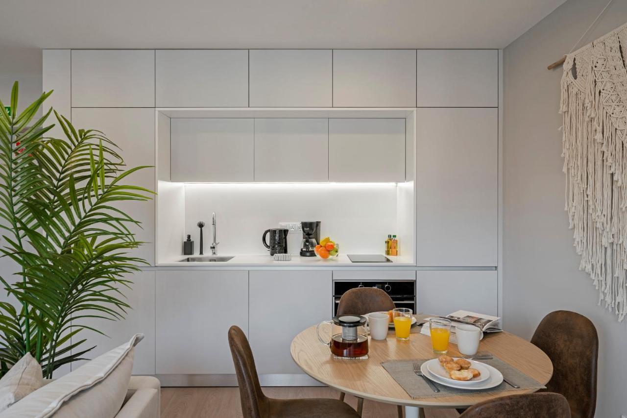 Cine Park Residences By An Island Apart フンシャル エクステリア 写真