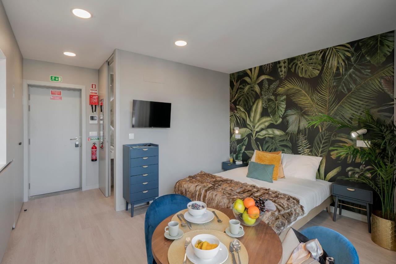 Cine Park Residences By An Island Apart フンシャル エクステリア 写真